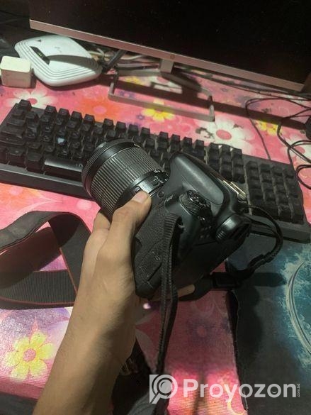 Canon Eos 77d