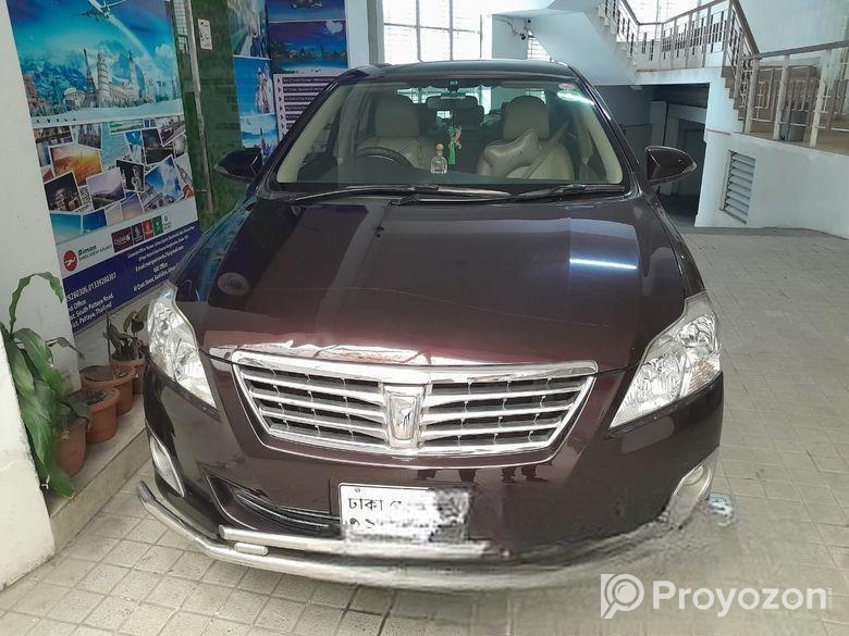 Toyota Premio . 2015