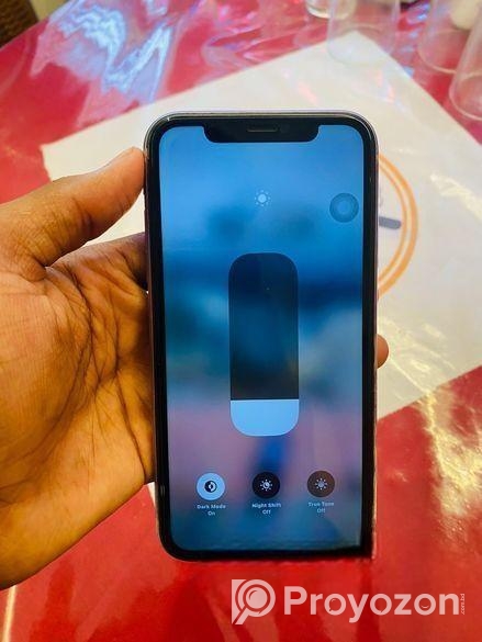 Apple iPhone 11 . (Used)