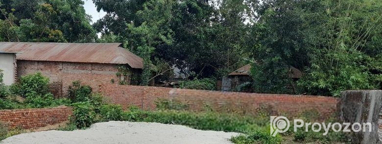 জরুরী ভিত্তিতে ৪ শতক জায়গা বিক্রয় করা হবে