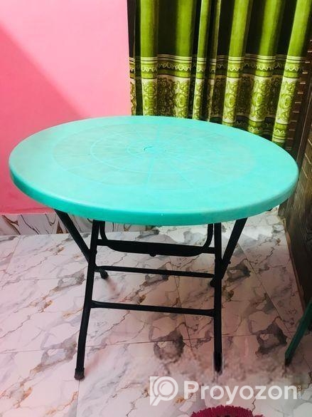 Round Dining Table