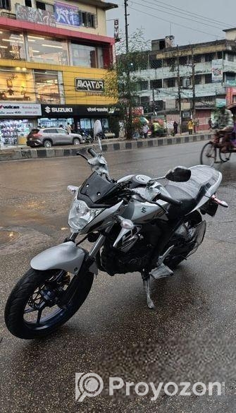 Suzuki Gixxer Monotone 2017