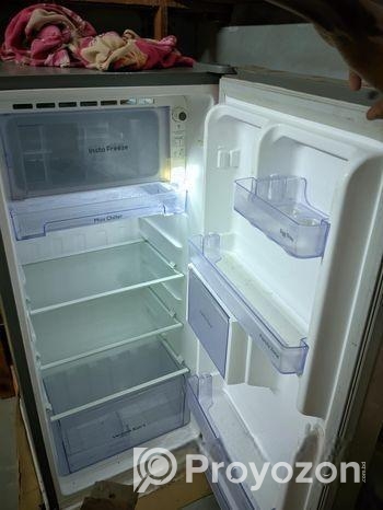 Wallton Fridge