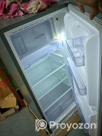 Wallton Fridge