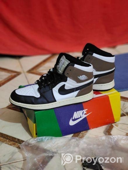 Air Jordan 1 Mocha