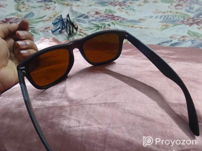 Sunglass