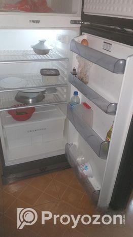 Refrigerator Walton