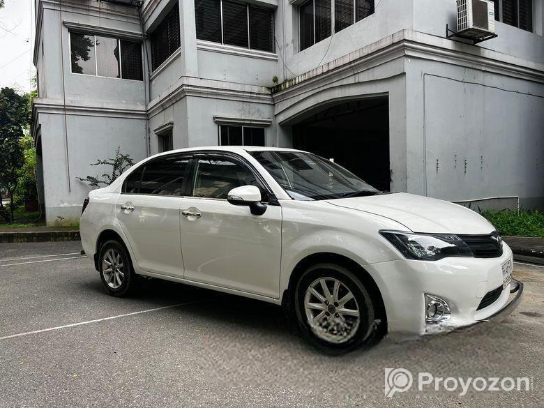 Toyota Axio 2013