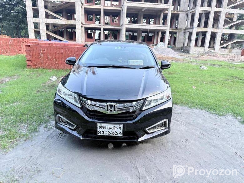 Honda Grace 2015