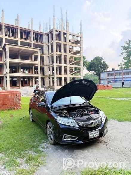 Honda Grace 2015