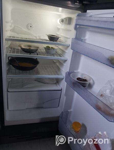 Walton Fridge