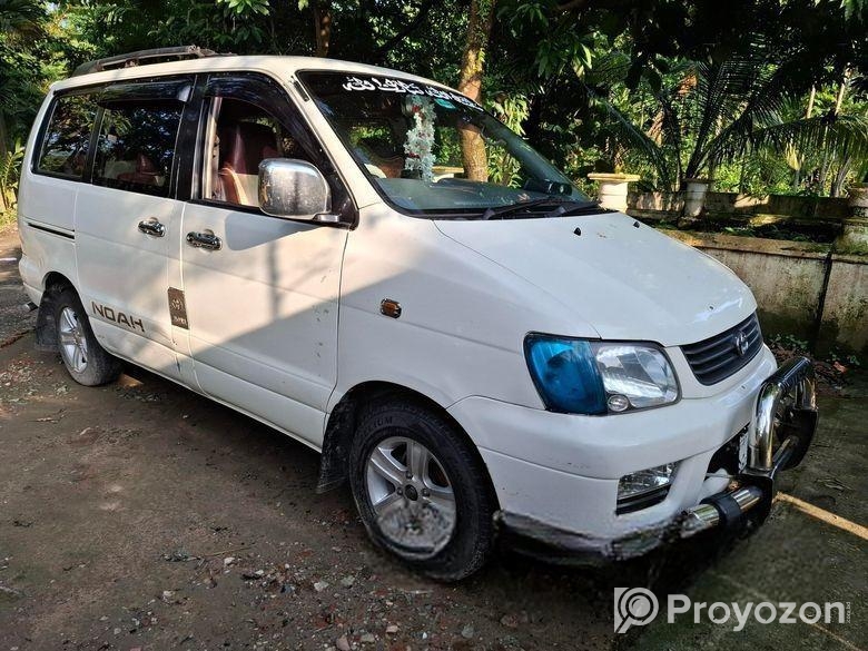 Toyota Noah Good Condition 2004