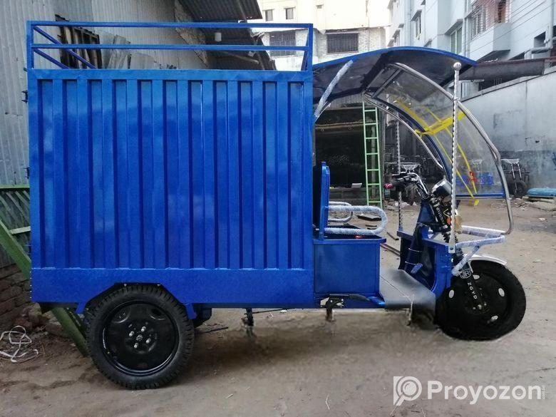 AL-MODINA COVER VAN