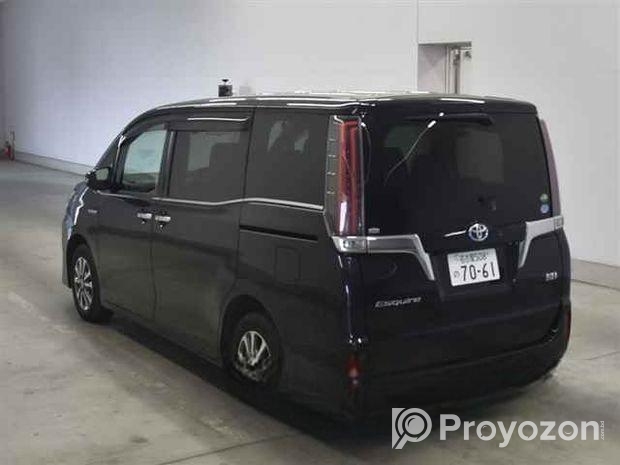 Toyota Esquire Pre Order 2020