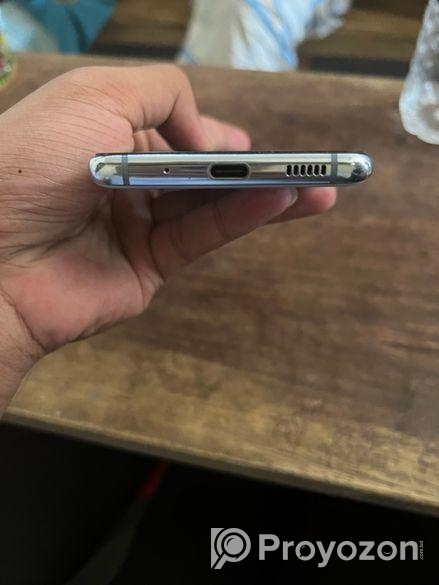 Samsung Galaxy S20 . (Used)