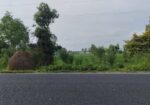 একটি জায়গা বাড়ি সহ বিক্রয় করা হবে।