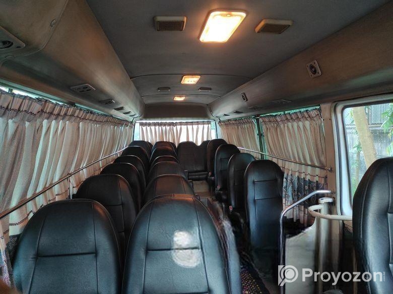 Toyota Coaster 2005