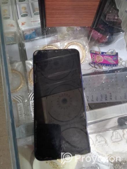 Vivo Y21 . (Used)