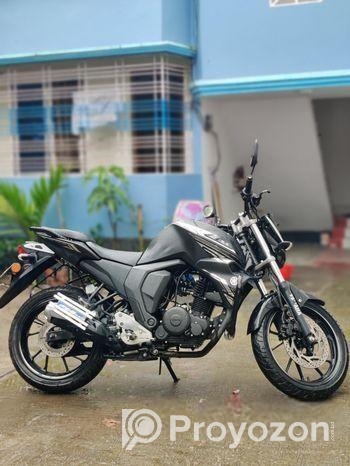 Yamaha FZS ` 2023