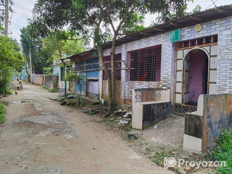 বাড়িসহ জায়গা বিক্রি হবে
