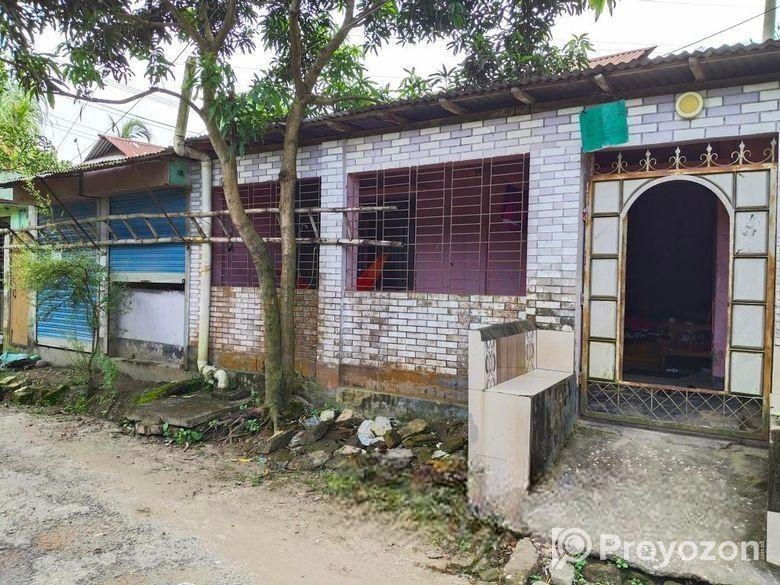 বাড়িসহ জায়গা বিক্রি হবে