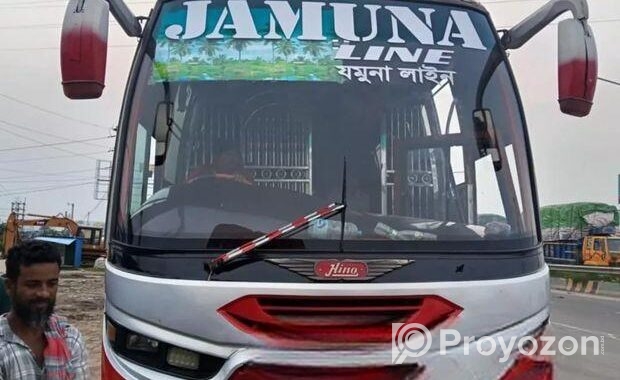 Hino AK1J . 2018