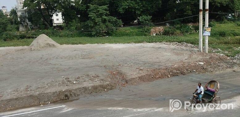 সাভারে হাইওয়ে রোড সংলগ্ন বাণিজ্যিক প্লট