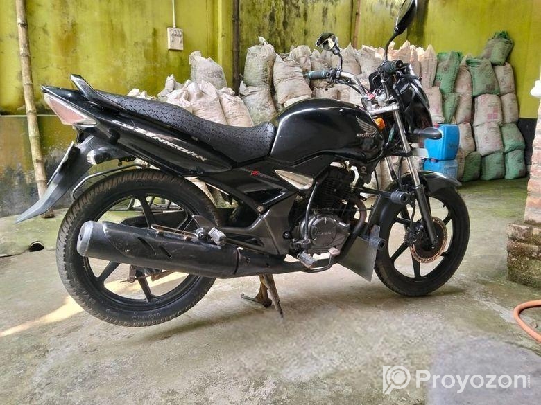 Honda Unicorn 2015