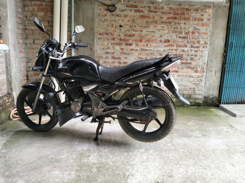 Honda Unicorn 2015