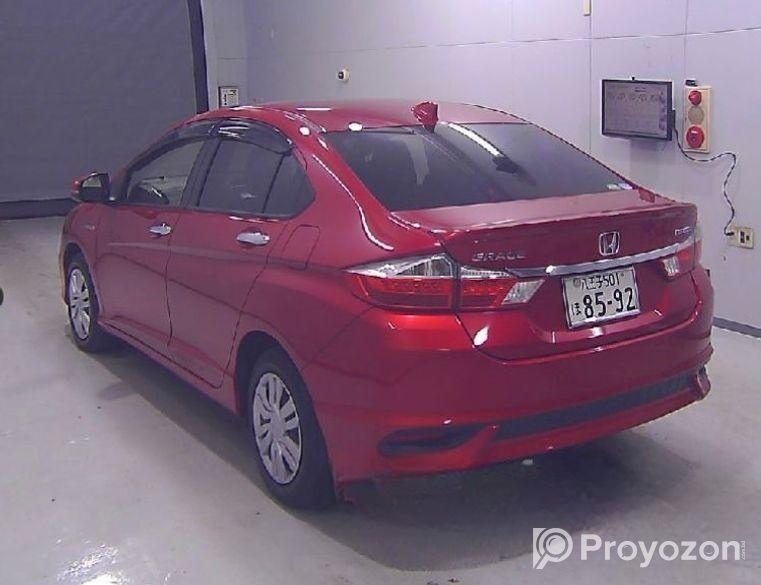 Honda Grace LX Red 4/61000 km 2020