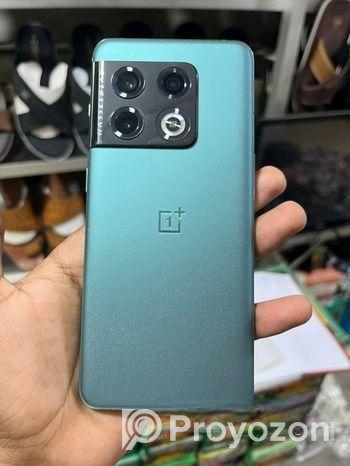 OnePlus 10 Pro . (Used)