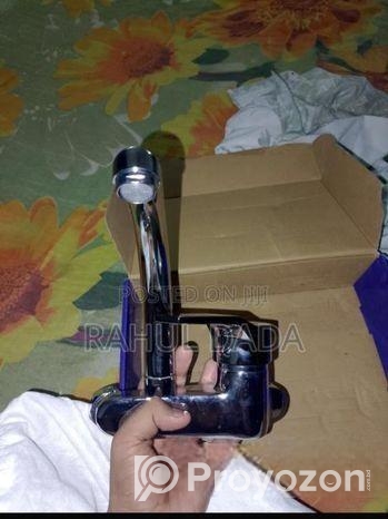 Axtra sink mixer