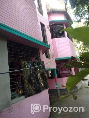 এই বাড়িটি বিক্রি হবে আলোচনা সপেক্ষে