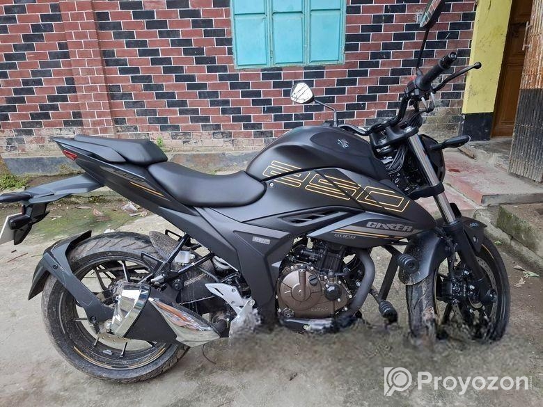 Suzuki Gixxer 250 . 2025