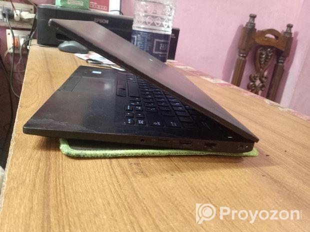 Dell Latitude 7400