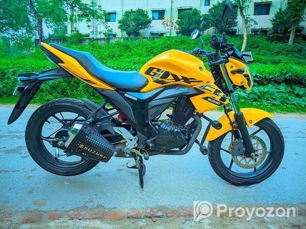 Suzuki Gixxer Monotone ফ্রেশ কন্ডিশন 2023