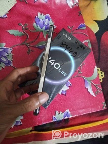 Vivo V40 lite (Used)