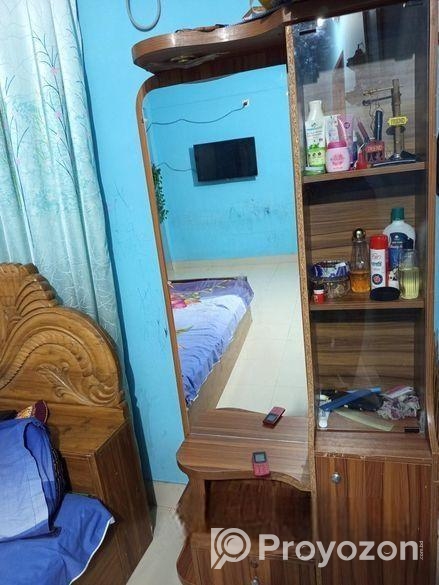 Dressing table