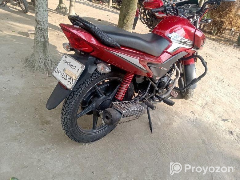 Honda Livo . 2020