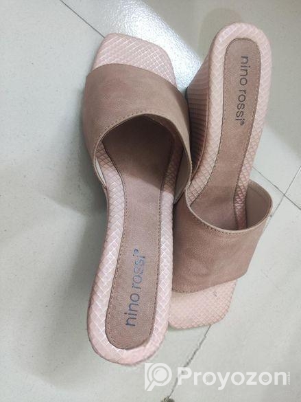 Apex Sandle
