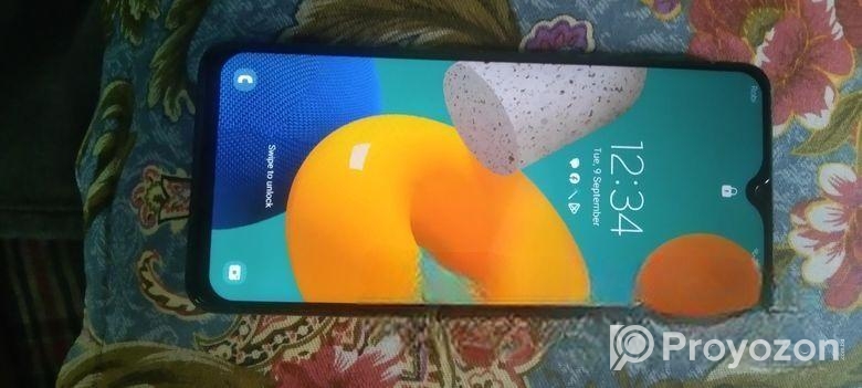 Samsung Galaxy M32 ব্যবহার করা হয়েছে (Used)