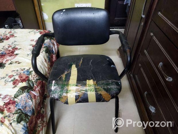Otobi Chair