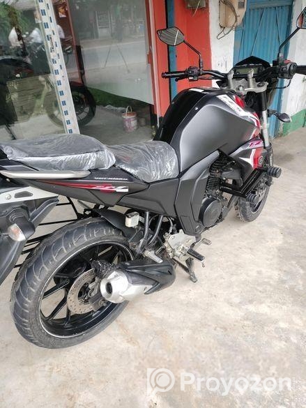 Yamaha FZS version 2 2022