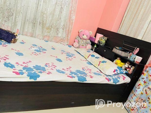 Otobi 5/7 feet box bed