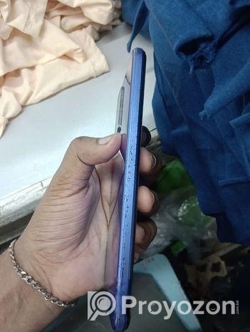 Vivo Y21 ‘ (Used)