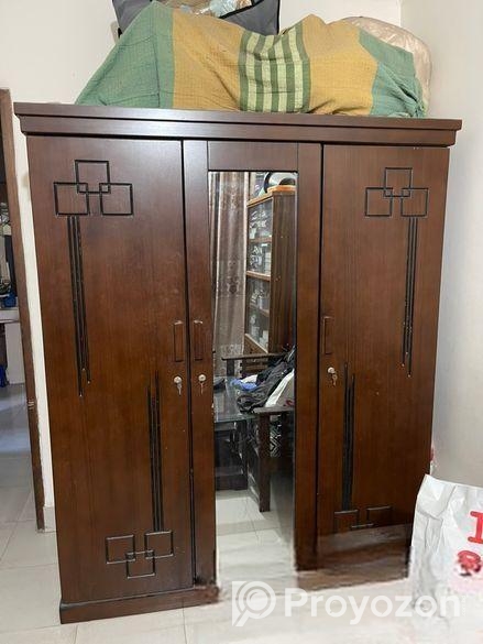 Almari For Sell