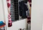 ১ রুম,এক টয়লেট লিফট আছে