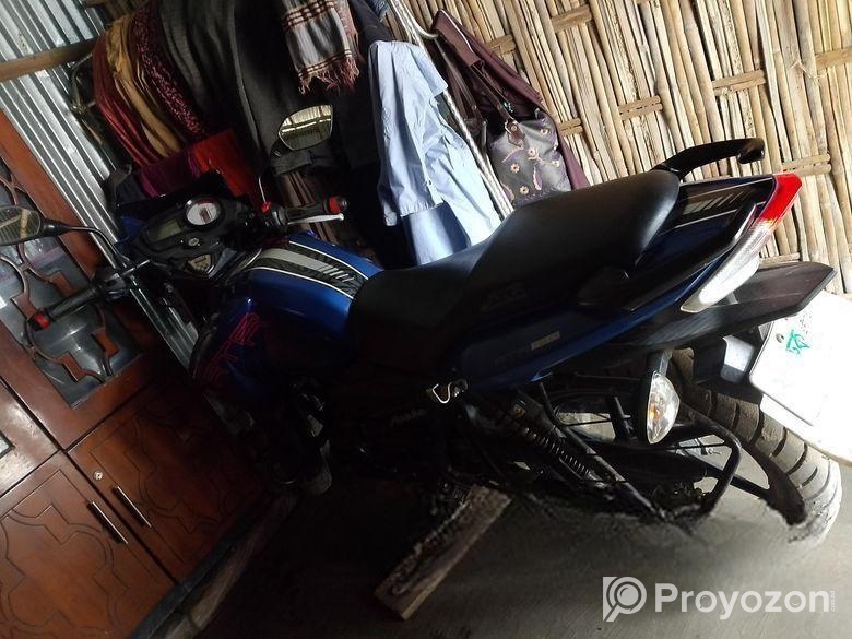 TVS Apache RTR . 2023