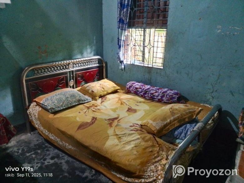 1 Single Bed And Double Akshathe Bikri Hobe Kom Dame