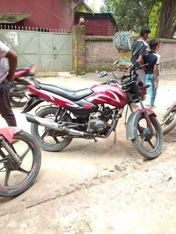 TVS Metro . 2005